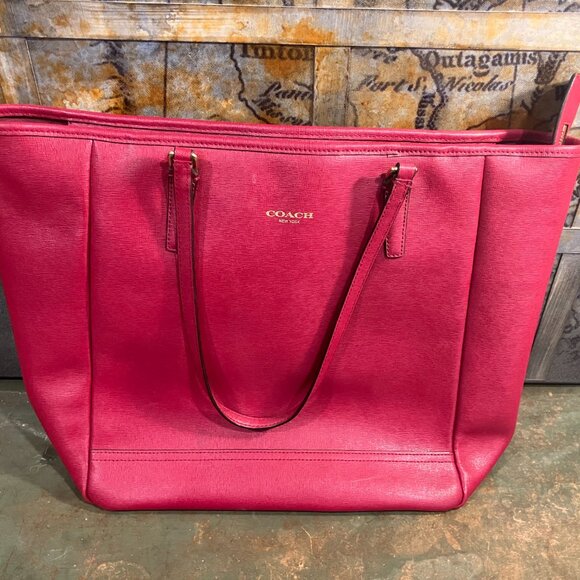 Coach Berry City Tote - Picture 2 of 10